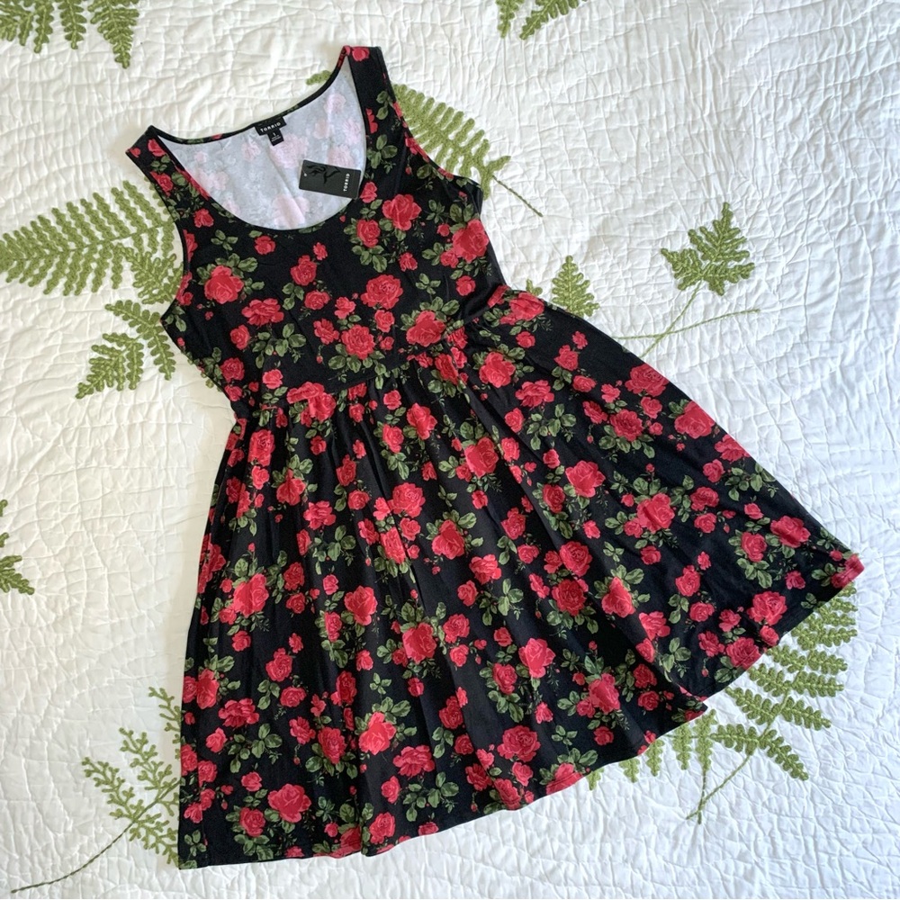 NWT Torrid Fit & Flare Tank Dress in Floral Rose Print